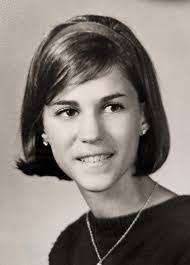 Jessica Wines's Instagram, Twitter & Facebook