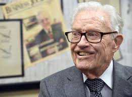 State bar names Amarillo attorney Tom Morris a 'Texas Legal Legend' at age  97