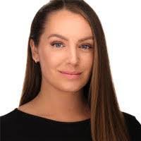 Veronica Bernstein's Instagram, Twitter & Facebook