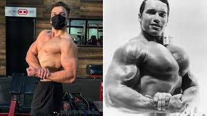 Arnold alois schwarzenegger ˈaɐ̯nɔlt ˈaloʏs ˈʃvaɐ̯tsn̩ˌʔɛɡɐ, англ. Schwarzeneggers Sohn Feiert Das Jahresende Mit Einer Hommage An Arnold Nach Welt