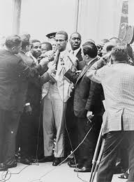 Впечатляющая сага о чернокожем лидере малкольме иксе. Malcolm X