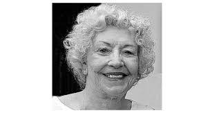 Julia Catlin's Instagram, Twitter & Facebook