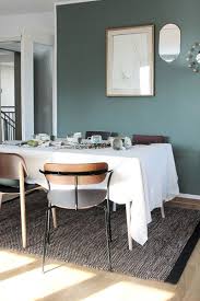 Wandfarbe Dunkelgrun Online Bestellen Auf Www Kolorat De Kolorat Wandfarben Dunkelg Esszimmer Gestalten Wandfarbe Wohnzimmer Wandgestaltung Wohnzimmer Farbe