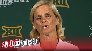 Whitlock 1-on-1: Kim Mulkey says Pat Summit was like a mentor to her
