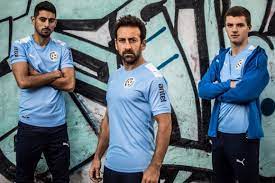 It also contains a table with average age, cumulative market value and average. Torque Presento Su Nueva Camiseta Para Ir En Busca Del Ascenso Ovacion 01 07 2019 El Pais Uruguay