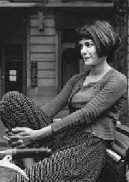 All orders are custom made and most ship worldwide within 24 hours. Le Fabuleux Destin D Amelie Poulain Audrey Tautou Amelie French Bob