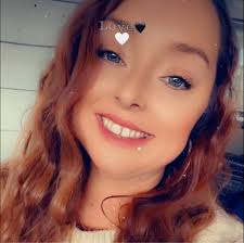 Who can make a custom cake with a picture in Ocala?