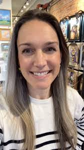 Veronica Shore's Instagram, Twitter & Facebook