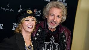 Thomas Gottschalk Zuruck Bei Thea Wie Es Jetzt Weitergeht Intouch