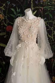 Ethereal Pearl Studded Wedding Dress With Blouson Sleeves Gaun Pengantin Sederhana Pakaian Pernikahan Gaun Pengantin Impian