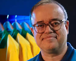Everaldo Marques diz que sua primeira narração foi em um bingo: “Pouca gente sabe”
