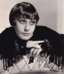 Deborah Dearborn's Instagram, Twitter & Facebook