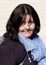 Woman wins right to seek money from ex-husband 30 years after breakup