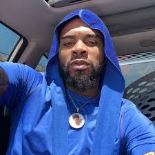 Plz tell me I'm not alone. 🫣🤷🏻‍♀️😂