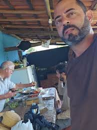 Criando memórias..., no aconchego da Comunidade Boa Esperança, na casa dos  amigos Leia, Noel e do pequeno Paulo, que sempre nos recebem com alegria,  simpatia, cultura e comida boa!!!, Em 2025 ...