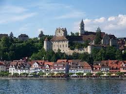 View Of Meersburg Arriving By Boat From Constanz Garyclauss Jul 2008 Meersburg Bodensee Meersburg Bodensee Bodensee Bodensee Urlaub