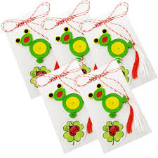 Esti in cautarea unui simbol al primaverii cat mai original ? MÄƒrÈ›iÈ™oare Martisor Broscuta Hartie Quilling Lacuit 9x6 Cm Set 5 Buc