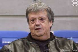 Guy carlier a trois fils : Guy Carlier Qualifie Une Chroniqueuse D Inter De Petite Conne Puremedias