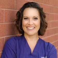 Danielle Gaus's Instagram, Twitter & Facebook