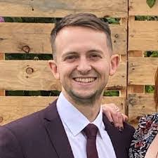 Allison Bosch's Instagram, Twitter & Facebook