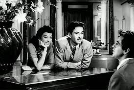 Dilip kumar and madhubala's classic scene | amar. Pakistan Enacts Law To Turn Havelis Of Raj Kapoor And Dilip Kumar Into Museums Ummid Com