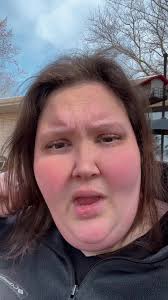 Amanda (@moser.mama)