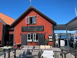 Despite its small population, öregrund is still commonly referred to as a city for historical reasons. Oregrund Bibbi Thomas Husbilsblogg
