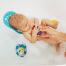 The simple bath seat/lounger has all the right features. Angelcare Bath Support Fit Aqua