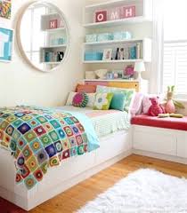 Today S Crochet In The Home Pic Comes From Adelaide Australia Check Out That Afghan What A Lovely And Colourful B Girl Room Bedroom Makeover Bedroom Design