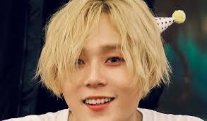 E'dawn ist ja wegen dem dating skandal mit hyuna aus dem entertainment geflogen genauso wie hyuna aus dem . E Dawn To Miss Out On Pentagon S Fan Club Inauguration Ceremony Kpopmap