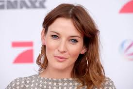 Angefangen mit moderatorin palina rojinski (35), die eine ganze gallerie mit penisbildern zeigt, die ihr und anderen frauen ungefragt zugesendet wurden. Jeannine Michaelsen Privat Dieses Laster Kann Die Tv Moderatorin Nicht Ablegen News De