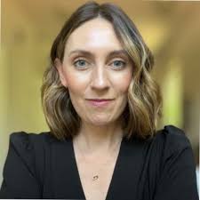 Okay y'all today I can FINALLY announce it! I've moved over to lead the  Influencer Creative Team at Cheil as an ACD. This means bigger budgets,  directing influencers and building a creative