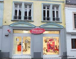 French language stack exchange is a question and answer site for students, teachers, and linguists wanting to discuss the i'm really new to french, as i've been living in france for a couple of weeks only. French Hairdressing Terms To Use At The French Hairdressers In France