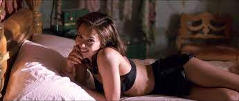 The killer inside me is expert filmmaking based on a frightening performance, but it presents us with a character who remains a vast empty lonely cold space. Image Gallery For The Killer Inside Me Filmaffinity