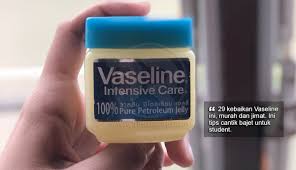 Hal ini karena warna bibir yang gelap sangat memengaruhi penampilan. Banyak Kebaikan Vaseline 29 Tips Cantik Bajet Guna Produk Ini The Reporter