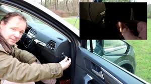 Doch nicht bei einem auffahrunfall oder? Vw Volkswagen Beifahrerairbag Ausschalten So Geht Es Youtube