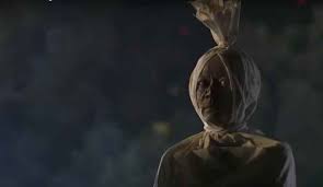 Masa siang hari makan bakso hahahaaa.bisa saja ini orang bikin orang ketawa ngakak, tapi kalau semisalnya beneran ada pocong tengah hari terus makan bakso gimana, takut ga?. Taktik Seram Hantu Pocong Dan Kuntilanak Codeblue