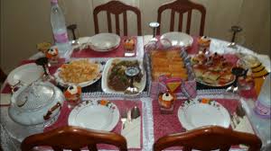 أسهل طريقة لترتيب و تزيين طاولة طعام جميلة للضيوف بدون طقم خاص بالطاولة youtube