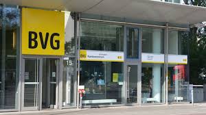 Metro station with a claim to rock n' roll fame. Ticket Kaufmoglichkeiten In Bvg Verkaufsstellen Bvg
