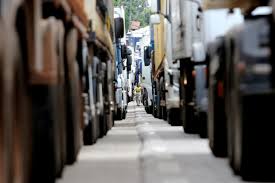 Tenho recebido mensagens de apoio de diversos líderes de caminhoneiros. Sob Ameaca De Greve Dos Caminhoneiros Bolsonaro Diz Que Vai Zerar Tarifa De Importacao De Pneus Economia O Povo Noticias Em Fortaleza Ceara E Mundo