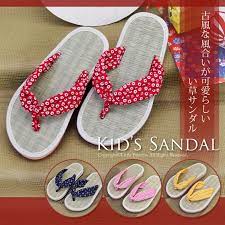 楽天市場 セール 草履 子供 い草サンダル 658 7471 レッド ブルー ピンク イエロー 子供靴 キッズ 軽量 和柄 靴 子供シューズ 15 16 5 18 19 5 21 cm 浴衣に合わせて 夏祭り 盆踊り 花火大会 お出かけ 履物 メール便不可 リトルプリンセス リトルプリンセス