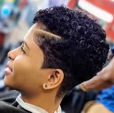 Kiara Bond (FlyFemaleBarber) (flyfemalebarber)