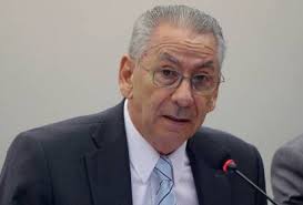 Tucano chama dirigente do PSDB de 'velho babão'