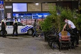In heel vlaanderen geldt een avondklok vanaf middernacht tot 05.00 uur. Sociale Bubbel En Avondklok Gaat Nederland Op De Belgische Toer Het Parool
