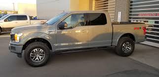 Get the look and utility you need with new wheels at americantrucks.com. 2019 F150 5 0 Xlt With Leveling Kit And Raptor Wheels And Tires Rated For 9100 Gcwr Is 7000 Payload Is 1890 Will A Trailer Weighing 5500 Pounds 27ft Including Hitch Be A Problem Traveltrailers