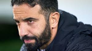 Reazzjonijiet imħallta mill-partitarji ta' Manchester United ... Amorim  avviċinat biex imexxi lir-Red Devils