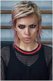 Easy To Take Care Of Hairstyles For Women Who Like Sports In 2021 Hair Styles Straight Blonde Hair Long Hair Styles