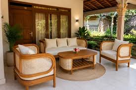 ✨ Hadirkan nuansa hangat dan elegan di rumah Anda dengan set kursi tamu  minimalis modern ini. Perpaduan kayu natural premium dan anyaman rotan  menghadirkan kesan aesthetic, mewah, serta nyaman untuk ruang tamu,