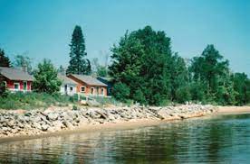 Christmas paradise cottage rental offers great lodging in paradise mi, upper peninsula. Saunders Sunrise Cottages Paradise Michigan Upper Peninsula