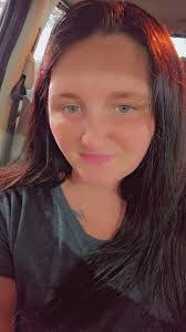 Roxanne Khan's Instagram, Twitter & Facebook